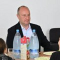 Gradonačelnik Đurić uzvratio posetu mališanima iz vrtića Probao čuveni vrtićki pasulj: Dobar ručak, u još boljem…