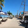 Ponovo se pojavila "nestala" plaža u Pefkohoriju: Urodile plodom žalbe meštana i turista u Grčkoj (Video)