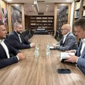Sastanak SNS i Stranke pravde i pomirenja: Odnosi Srba i Bošnjaka od izuzetnog značaja za budućnost Srbije