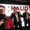 HALID MUSLIMOVIĆ OPET IZNENADIO PUBLIKU: Od simfonijskog orkestra, preko Sajma knjiga do spektakla u Beogradu (FOTO i VIDEO)