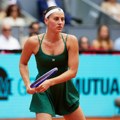 Marta Kostjuk šampionka Madrida: Ukrajinka u finalu srušila Andrejevu i stigla do najveće titule u svojoj karijeri