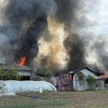 Veliki požar u fabrici nameštaja u Svrljigu: Vatrogasci na terenu, nema povređenih