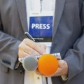 Strani novinari u neizvesnosti pred izbore u Srbiji: Bratina i RIK ignorišu pitanja o akreditacijama