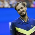 Nova senzacija u Parizu: Izbačen treći teniser sveta, Đokoviću se otvara put do titule
