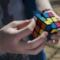 Više od 43 kvintiliona načina za njeno rešavanje: "Rubikova kocka nas podseća da imamo ruke"