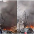 (Video) Požar na Telepu! Gori napušteni objekat na Bulevaru patrijarha Pavla, apel vozačima da sklone automobile