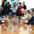 Konsultacije Vučića sa predstavnicima Ruske stranke, JS i ZS: Teme sastanka su vanredni parlamentarni izbori