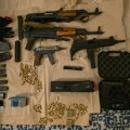 MUP: Tri osobe uhapšene u Beogradu - zaplenjeno oružje, eksploziv i narkotici