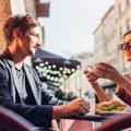 Evo šta razgovor sa neznancima u prolazu govori o vašoj ličnosti: Šokiraće vas ono što ćete saznati