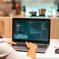 Programeri najplaćeniji u Srbiji, njihova prosečna plata četiri puta veća od zarade u ličnim uslužnim delatnostima