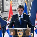 Zahvalio mu se na prisebnosti i hrabrosti: Ministar Gašić razgovarao sa taksistom koji je preživeo masakr kod Mladenovca