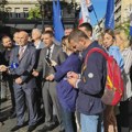 Nije samo banalno već je i zdravo promeniti vlast u Srbiji: Novi DSS počeo kampanju u Knez Mihailovoj ulici u Beogradu