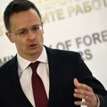 Sijarto: Mađarska neće učestvovati u isporukama oružja Ukrajini ali ne može sprečavati druge da to čine