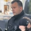 Pogledajte kako nemci "nežno" hapse Ruka na oči i devojčicu (13) pravac u maricu! (video)