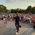(Video) Napadnut lider Mađarske opozicije: Gađali ga punom limenkom piva na skupu