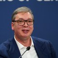 Vučić: Prosvetnim i zdravstvenim radnicima 1. oktobra povećanje plata od pet odsto