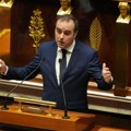 Francuska vlada preživela prvo glasanje! Premijer Lekornu ostaje na funkciji, odbijen predlog ultralevice, sledi još jedno…