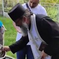 Понудио свештенику 200 динара јер није имао више: Његова реакција га оставила без текста, није могао да верује