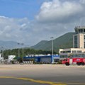 Velika koncentracija ptica remeti red letenja na aerodromu u Tivtu, Er Srbija preusmerava letove