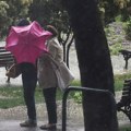 Najnovije upozorenje RHMZ na obilne padavine i olujni vetar: U jednom delu Srbije na snazi crveni meteo-alarm