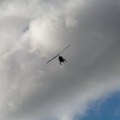 Srušio se helikopter u Grčkoj: Snimljeno kako pada u more kod Evije, u toku potraga za pilotom: "Naglo je skrenuo i čuo se…