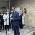 "Histeričan pristup svemu, ne verujete kakve ludosti čitate": Vučić na pitanje "Novosti" o sramnim napadima Kurtija