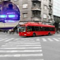 Pijan udario devojku u autobusu! Detalji incidenta u Beogradu - žrtva završila u Urgentnom, napadač priveden (foto)
