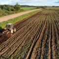 ISPUNJEN JOŠ JEDAN OD ZAHTEVA POLJOPRIVREDNIKA: Vlada utvrdila Predlog zakona o poljoprivredi i ruralnom razvoju