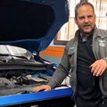 Mehaničar rastavio kineski automobil: Šokirao se kad je video šta je unutra VIDEO