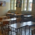 Професорка средње школе у Крагујевцу враћена на посао