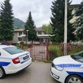 "Samo su nam javili da odmah dođemo po dete": Roditelji uplašeni nakon dojava o bombama u školama u Srbiji