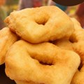 Ko jednom proba, vraća se svake godine: Festival mekika u Bukovcu ponovo okuplja gurmane