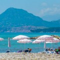 Užas u Baru: Kanalizacija se izlila u more, nadležni ćute - turisti zgroženi