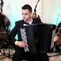 I virtuozi i talenti na sceni: Završni dani Festivala „Zlatne harmonike Kraljeva“ u gradu na Ibru