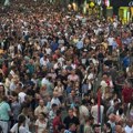 Blokade, pritvori i pozivi na mir: Srbija u tenzijama (VIDEO)