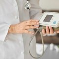 Snizite krvni pritisak za par minuta bez lekova: Doktor otkriva tačku na telu koja može da pomogne