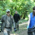 SNS organizovao akciju čišćenja Fruške gore, učestvovao i Vučević