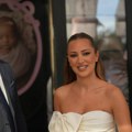 Samo za haljinu pukla više od 4.000 evra: Papreno skup stajling Aleksandre Prijović na krštenju ćerke Arije