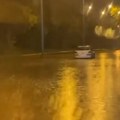 Prve fotografije poplavljenog Beograda Za jednu noć palo kiše kao za mesec dana (foto/video)