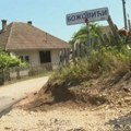 FDU u blokadi: Gazda pustio pčele iz kuće za koju se sumnja da se u njoj prodaju glasovi