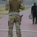 Nacionalna garda raspoređena u Vašingtonu počela da nosi oružje
