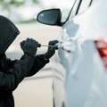 Vežbala deca Dva dećaka od 12 i tinejdžer (15), ukrali auto na Vračaru a njihovi malo stariji drugari na Zvezdari