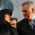Dve decenije od plakata protiv Tomislava Nikolića: „Nekome Hag, nekome Havana“