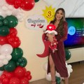 "Ja sumnjam da je ona rodila ovo dete": Voditeljka postala majka u 41. godini, sad objavila šta joj sve pišu i ovako je…