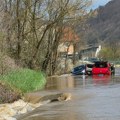 Drama na poplavljenom putu kod Požege: Bujica okovala vozilo, spasioci izvlačili zarobljene putnike