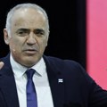 Gari Kasparov stavljen na međunarodnu poternicu