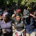 Masakr na Haitiju banda ubila desetine ljudi: Krvavi noćni pohod na kamp za raseljena lica, ima i otetih