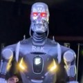 Istorija ili kraj čovečanstva? Održana prva MMA borba čoveka i robota (video)