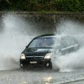 Jako nevreme u Švajcarskoj i Italiji, jedna osoba poginula, više povređenih