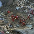 Ljudi na -14 zarobljeni ispod ruševina Horor u Kini, zemljotres odneo 126 života